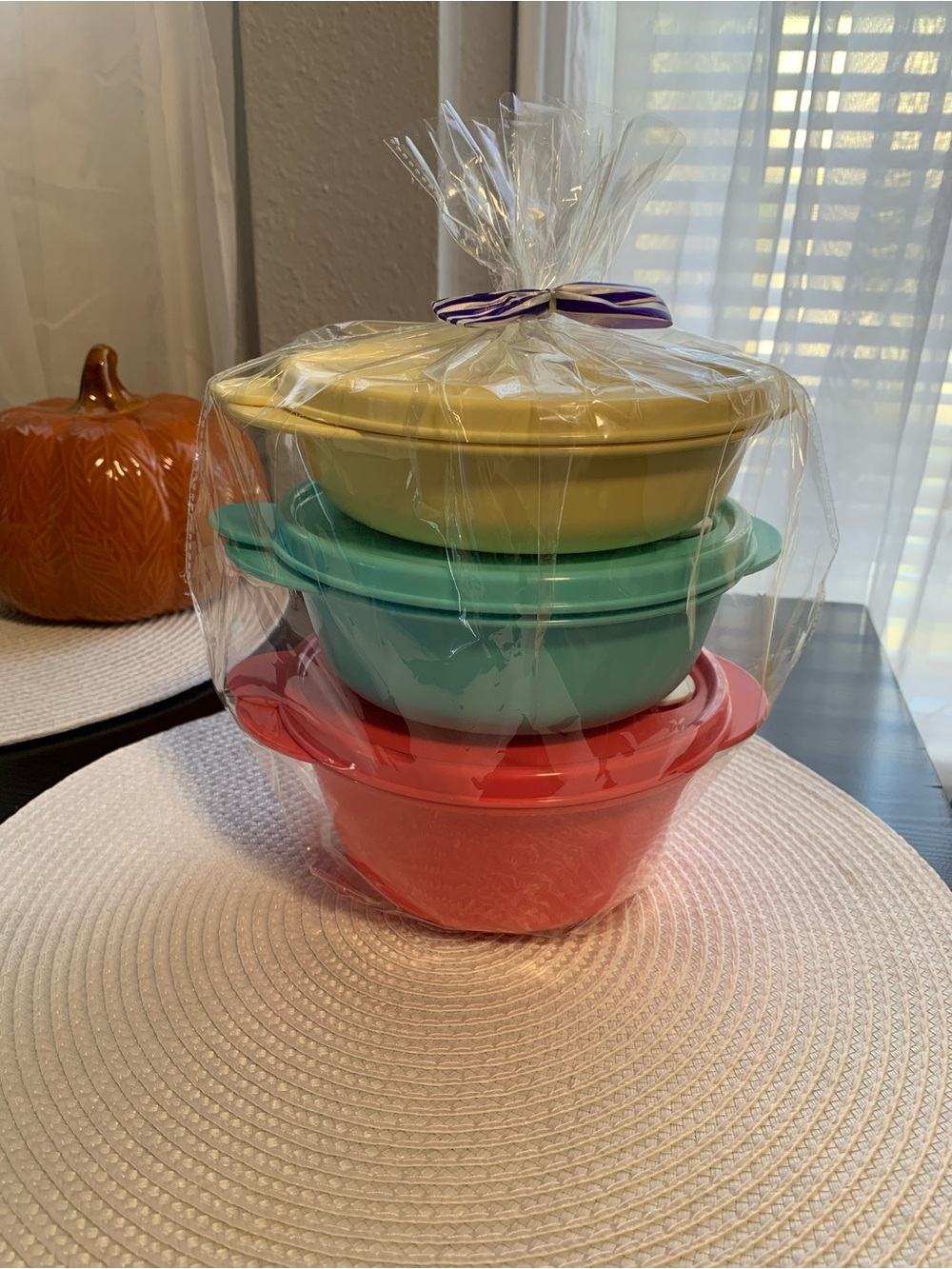 💛💚❤️Tupperware Stackable Mixing Bowl Set - Yellow, Teal, Coral 💛💚❤️
